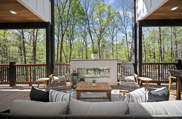 Luxe Retreat | Creekside Firepit & Designer Touches