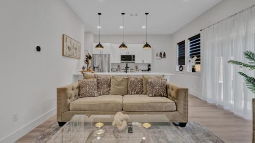 Luxe Retreat in the Heart of Dallas l Pet-Friendly