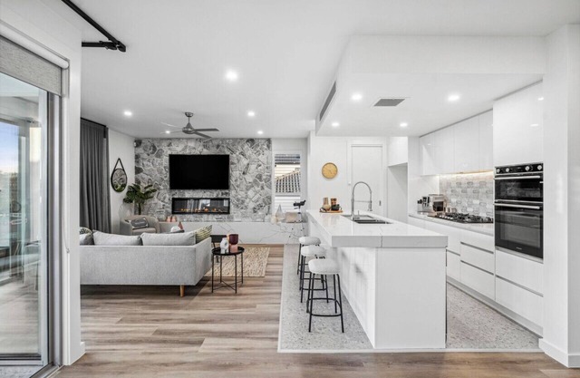 Luxe, Rooftop Terrace, Views, Three-levels