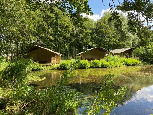 Luxe safaritent aan het water - September aanbieding! - Recreatiepark de Uilenburg