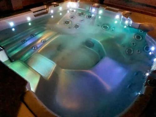 luxe vakantiewoning met jacuzzi en sauna Forêt d'Animaux