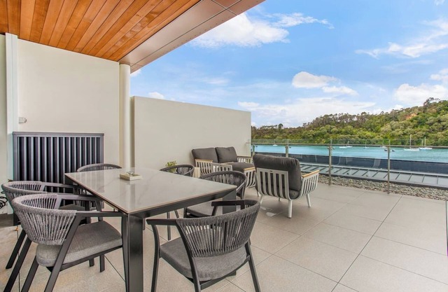 Luxe Waterfront Home with Bay Views and Carpark