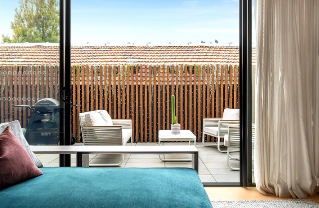 Luxico Elwood Way (With Car Parking)