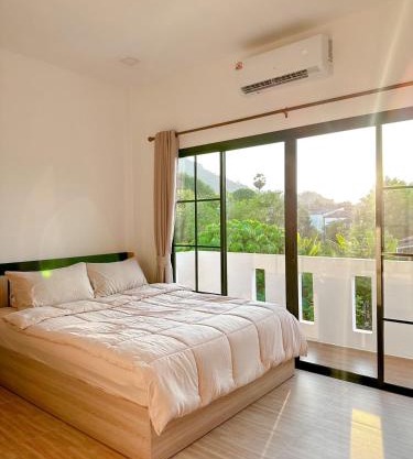 Luxsabai home