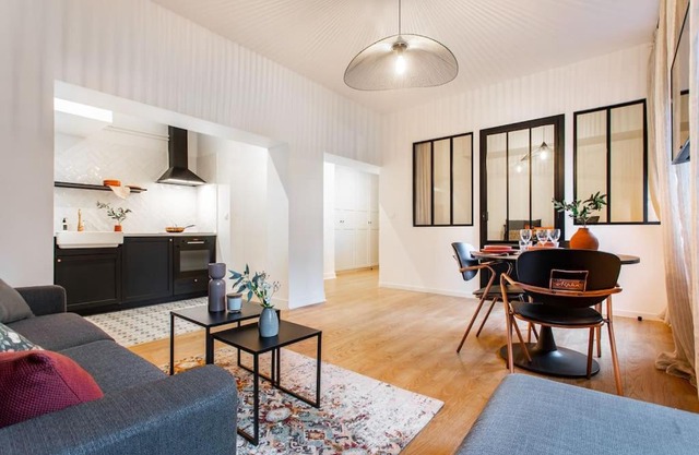 Luxuous loft in the jourdains'village-Imhost