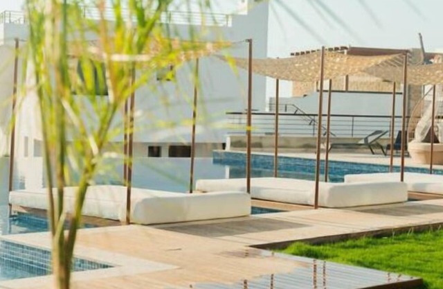 Luxuriöses 3BR Apt: Rooftop-Pool + Gym + Tennis