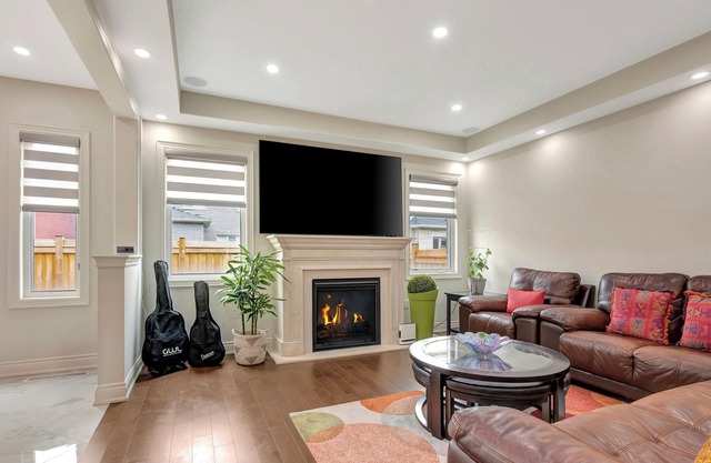 Luxurious Master guest suite w/ office space in Stouffville, Canada
