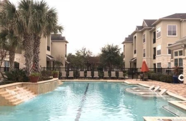 Luxurious 1 bedroom apartment in a resort-style gated community.