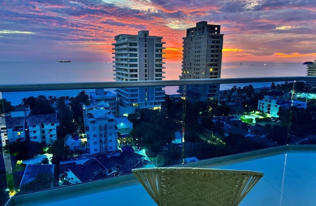 Luxurious 2/2 Apartment Retreat with Stunning Sea Views in Santa Marta, Colombia