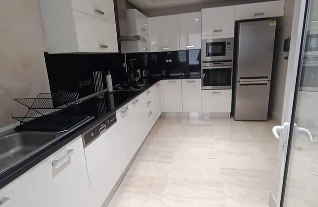 Luxurious 2-Bed Apartment in Sidi Daoud, Marsa