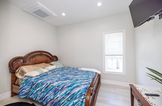 Lujoso Apartamento de 2 Habitaciones en Fall River Stay