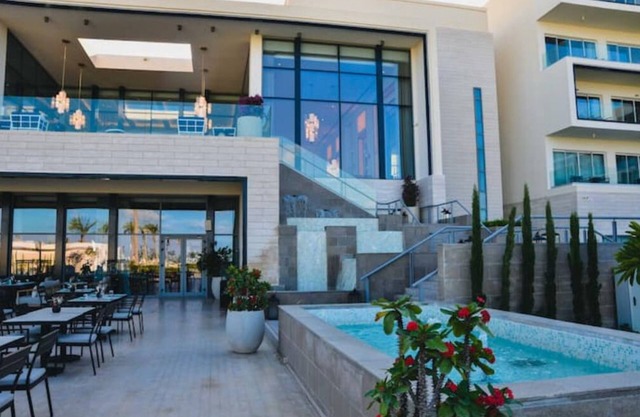 Luxurious 2-BR Sea view Address Beach Marassi