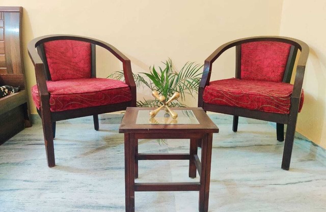 Luxurious 3 BHK Independent Urban Retreat Homestay