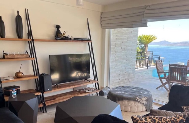 Luxurious 3-Story Seaside Villa with Mesmerizing Sea Views - Book Now!