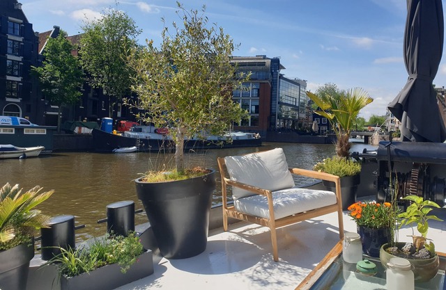 Lujosa casa flotante 3br 110m² en el centro de Amsterdam!