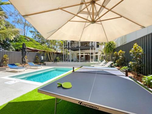 Luxurious 4 Bed Mediterranean Oasis with Pool