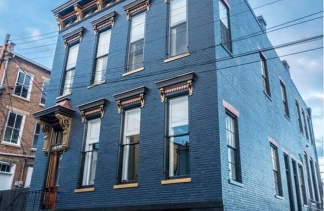 Lujosa casa de 4 habitaciones en el corazón del centro histórico de Madison