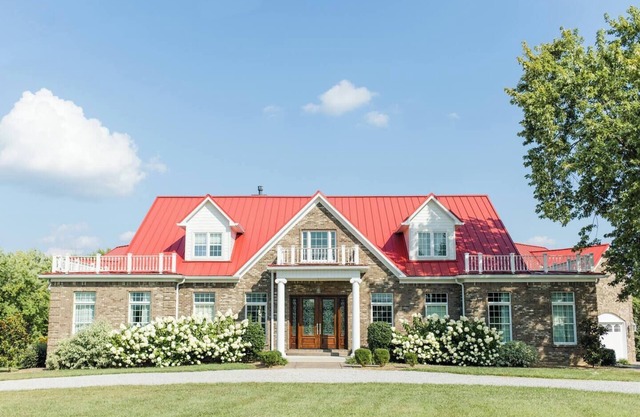 Luxurious 5-Bedroom Escape in Heart of Bourbon Trail