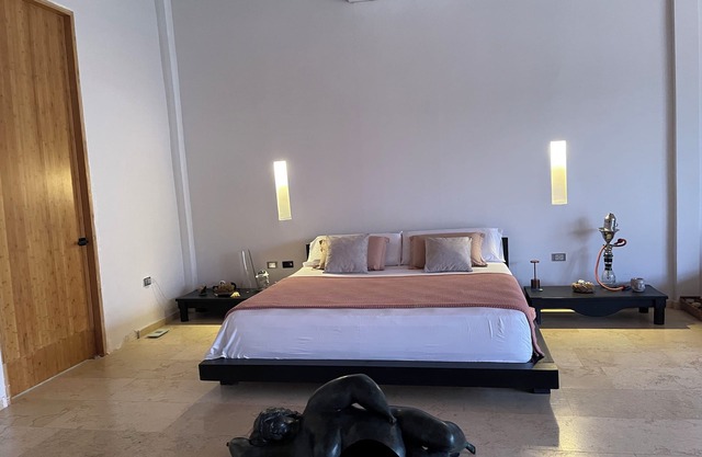 Luxurious 5-bedroom villa with fitness room, WiFi in charming Cartagena