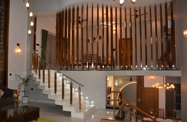 Luxurious 5 BHK AC Villa