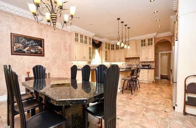 Luxurious 5 BR/3.5 BA Waterfront Over 5000 SqFt