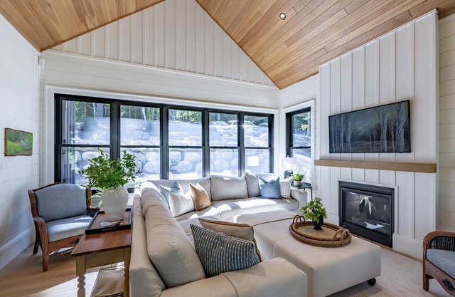 Luxurious 7 bed 7 bath cottage on Lake Rosseau! Sauna! Gym!