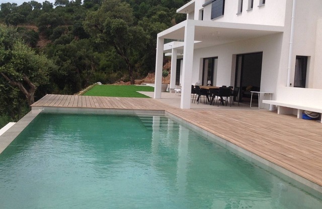 APARTAMENTO DE LUJO. EN CONTEMP VILLA. AIRE ACONDICIONADO, VISTAS AL MAR, PISCINA CLIMATIZADA
