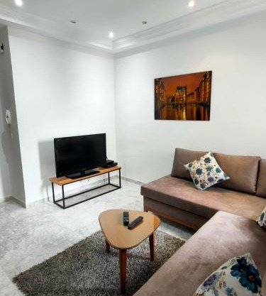 luxurious and cosy apartment close to tunsia mall lac 2