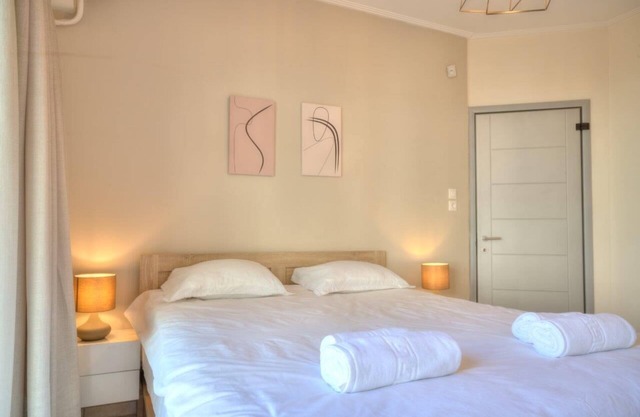 Luxurious and elegant 100m2 apartment in Elliniko