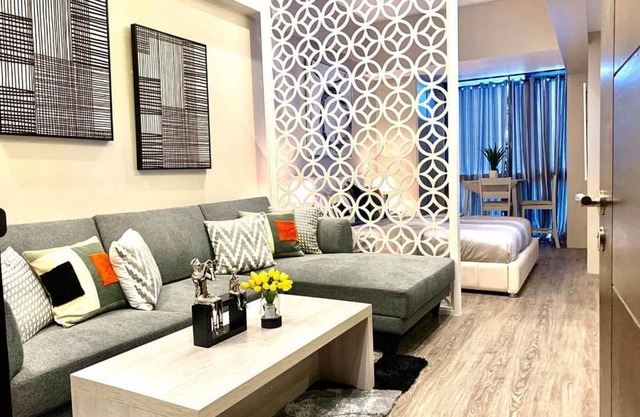 LUXURIOUS and PRESTIGIOUS BRAND NEW UNIT IN EASTWOOD