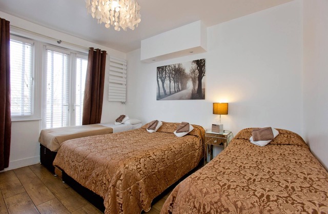 APARTAMENTO LUJOSO. 30 MIN LONDRES