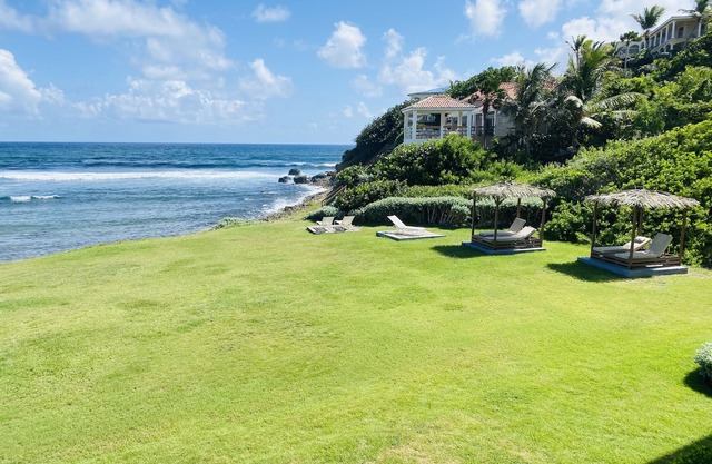 Luxurious Apartment Dawn Beach Bay