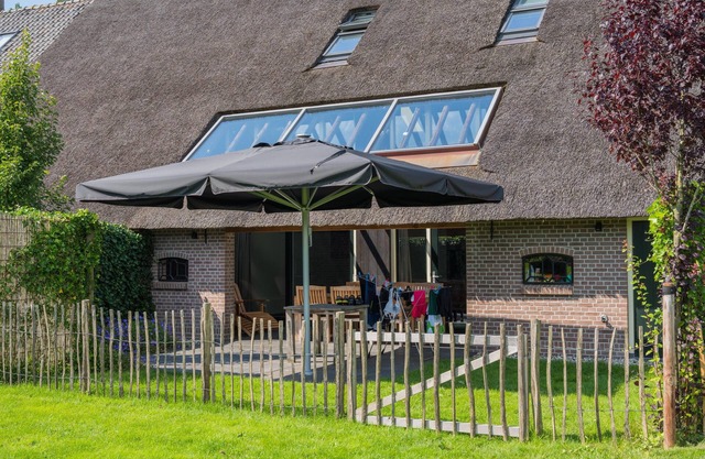 Luxurious authentic holiday farm with a hot tub