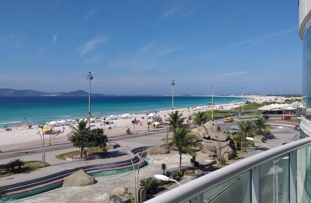 Luxurious and spacious apartment in front of Praia do Forte - Cabo Frio - RJ