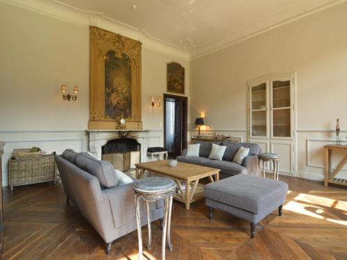 Luxurious castle in Marchin with infrared sauna