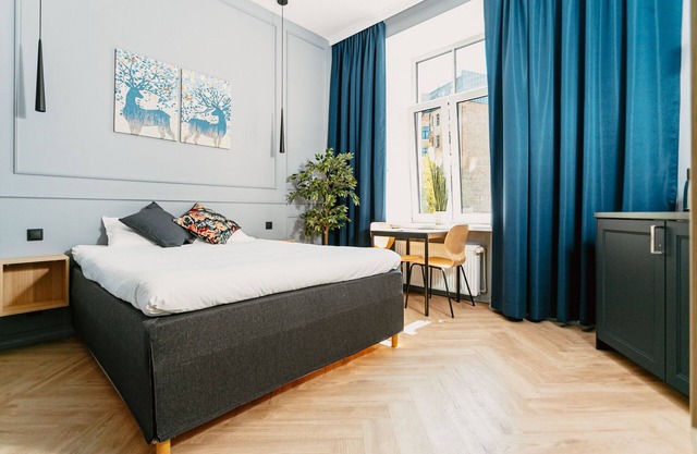 Luxurious Central Apt. - Near Old Town