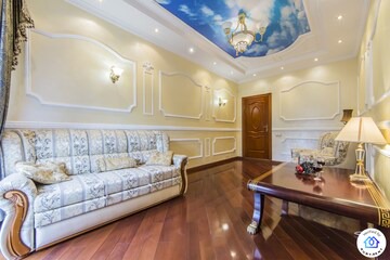 LUXURIOUS CLASSIC APARTMENT. TOP LOCATION: BESSARABSKA SQUARE