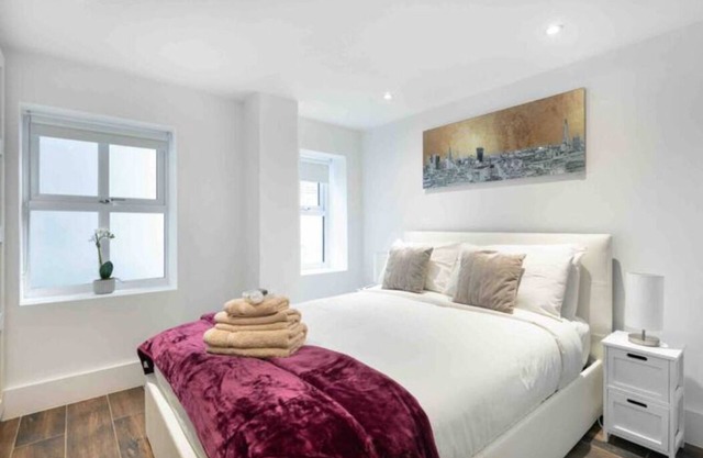 Luxurious & Cosy, 1 Bedroom Apartment with Parking & Private Terrace