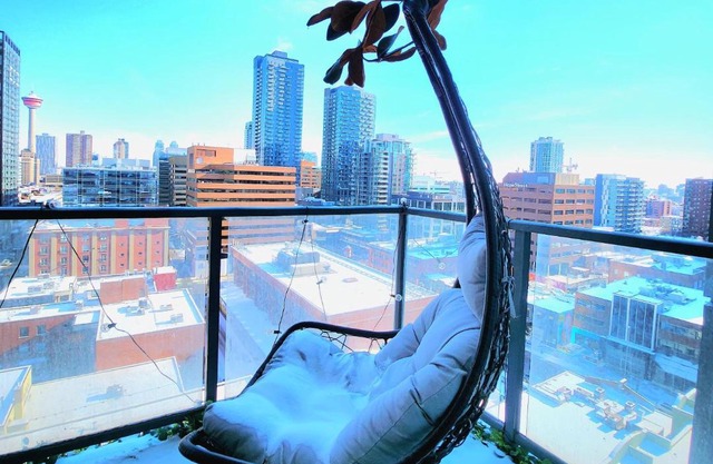 Luxurious Downtown condo with spectacular views