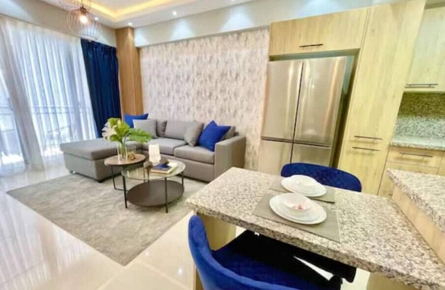 Luxurious & Elegant 6th Floor 1 Bedroom Apartment