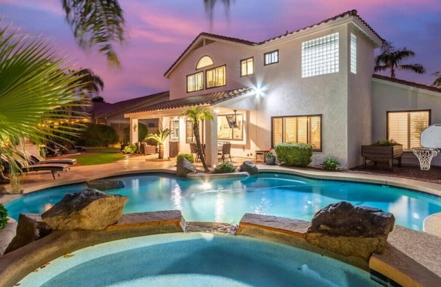 Luxurious Family Oasis ~ Pool ~ HotTub ~ Game Room