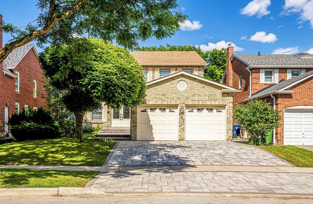 Luxurious Furnished, 4+1 Bedrooms & 4 baths, Family Home in the Heart of Toronto