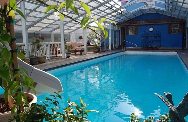 Luxurious Glamping Tent with heated indoor pool