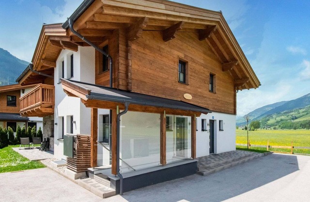 Lujosa casa de vacaciones con sauna en Niedernsill / Salzburgerland