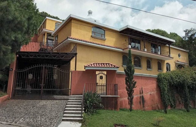 Elegante y Bella Casa cerca de Antigua Guatemala
