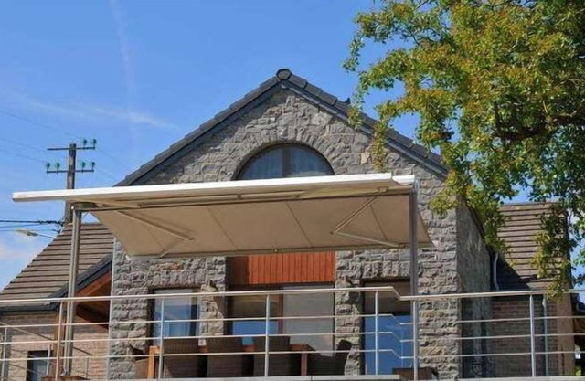 Moderna Casa de vacaciones en Somme-Leuze con sauna