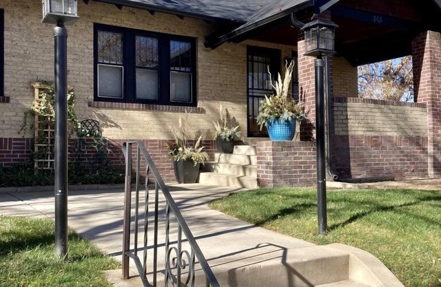 Recientemente renovado, encantador bungalow en el corazón de la ciudad