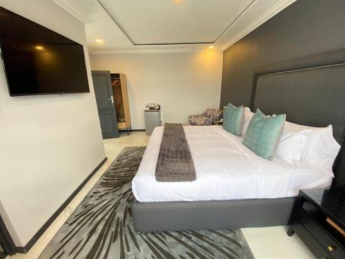 Luxurious Mangethe Suite - 2206