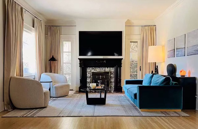Luxurious Mansion Wellness Sanctuary- Room- by the Beach