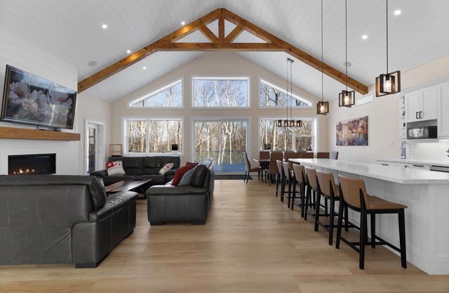 Luxurious Muskoka Retreat w/ hot tub, sauna on a private 24 acre lot.